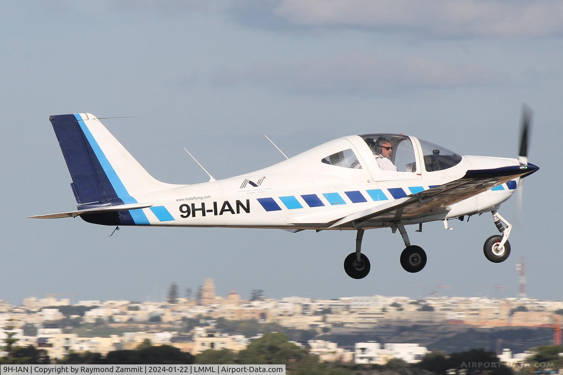 9H-IAN, , Tecnam P-2002JF Sierra 9H-IAN Malta School of Flying