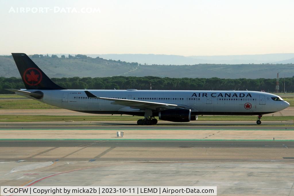 C-GOFW, 2013 Airbus A330-343X C/N 1485, Taxiing