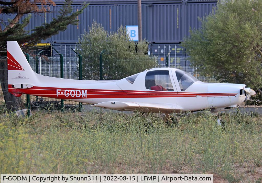 F-GODM, Grob G-115 C/N 8067, Parked in the grass...