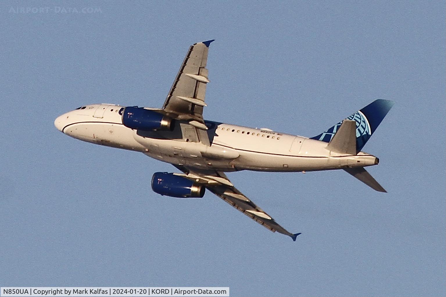 N850UA, 2002 Airbus A319-131 C/N 1653, A319 United Airlines Airbus A319, N850UA UAL1933 ORD-MSP