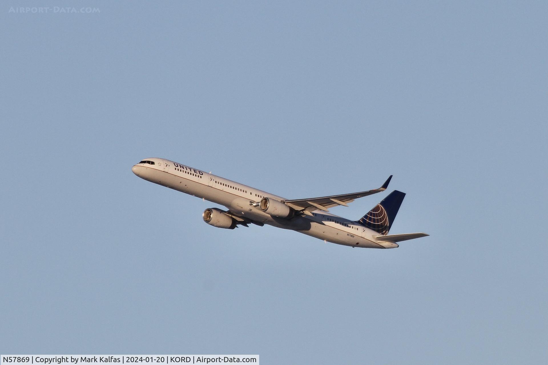 N57869, 2002 Boeing 757-33N C/N 32593, B753 United Airlines Boeing 757-33N N57869 UA1912 KORD-KIAH  Departing 28R