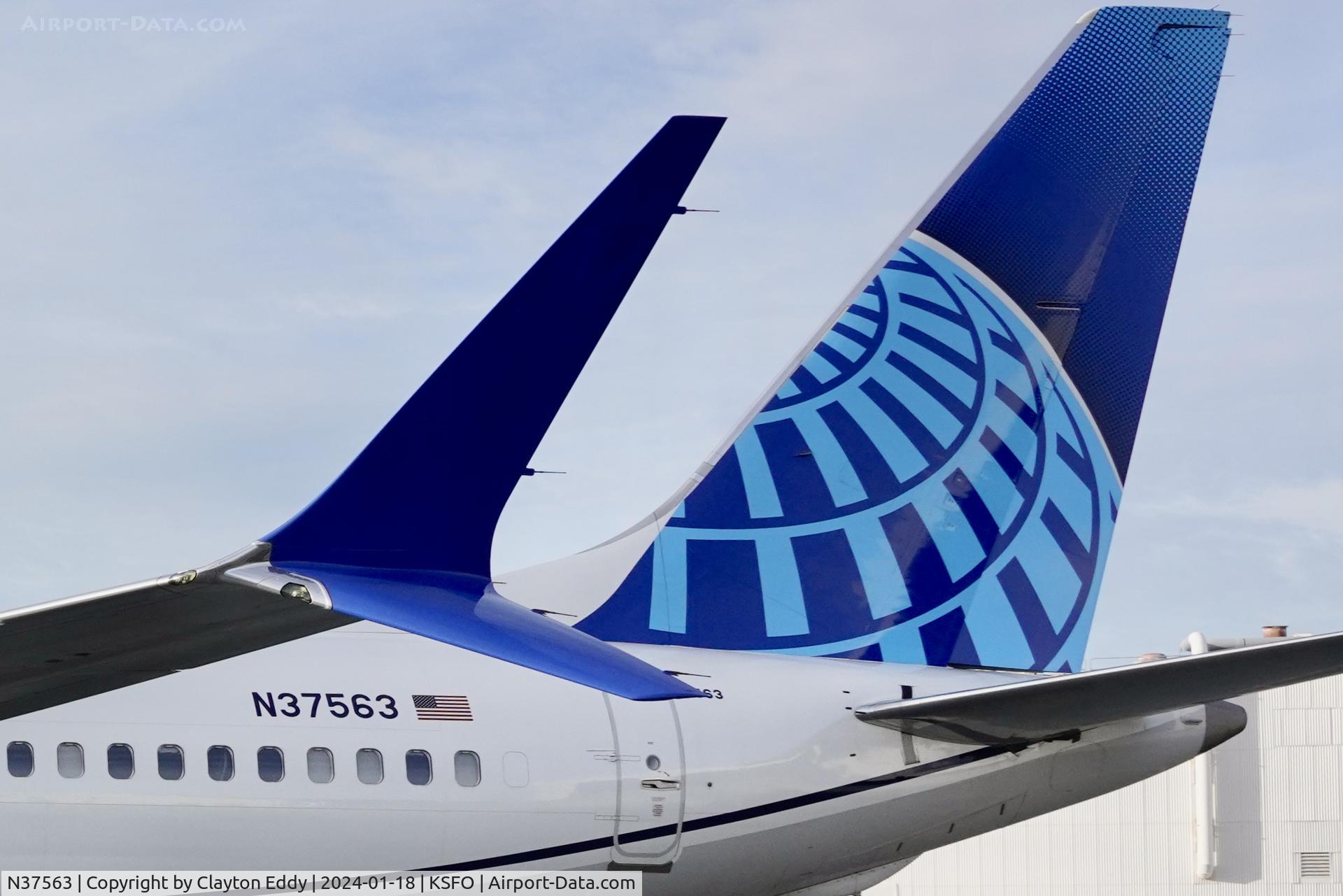 N37563, 2023 Boeing 737-9 MAX C/N 67187, SFO 2024.