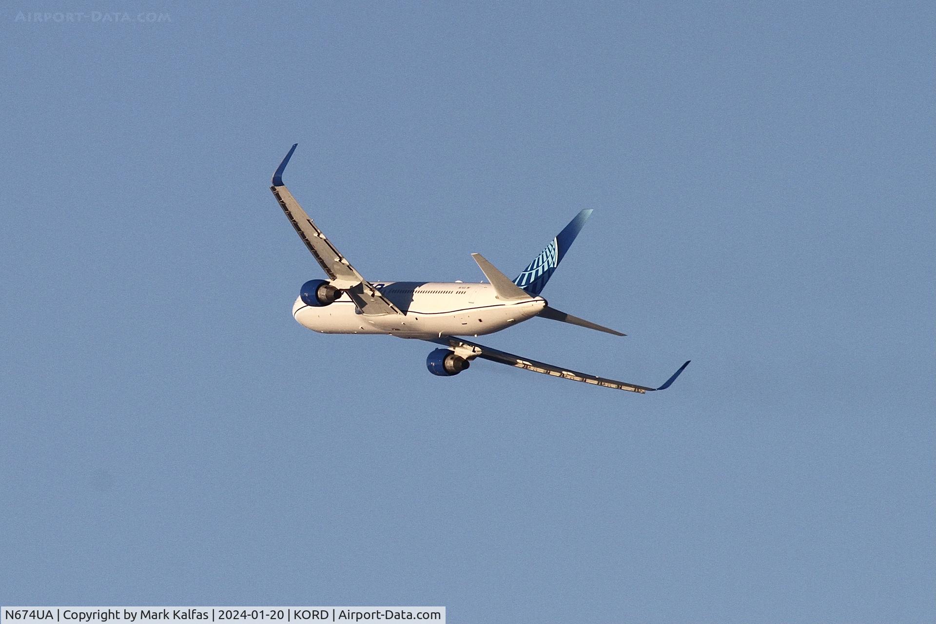 N674UA, 2000 Boeing 767-322 C/N 29242, B763 United Airlines Boeing 767-322 N674UA UA929 ORD-LHR