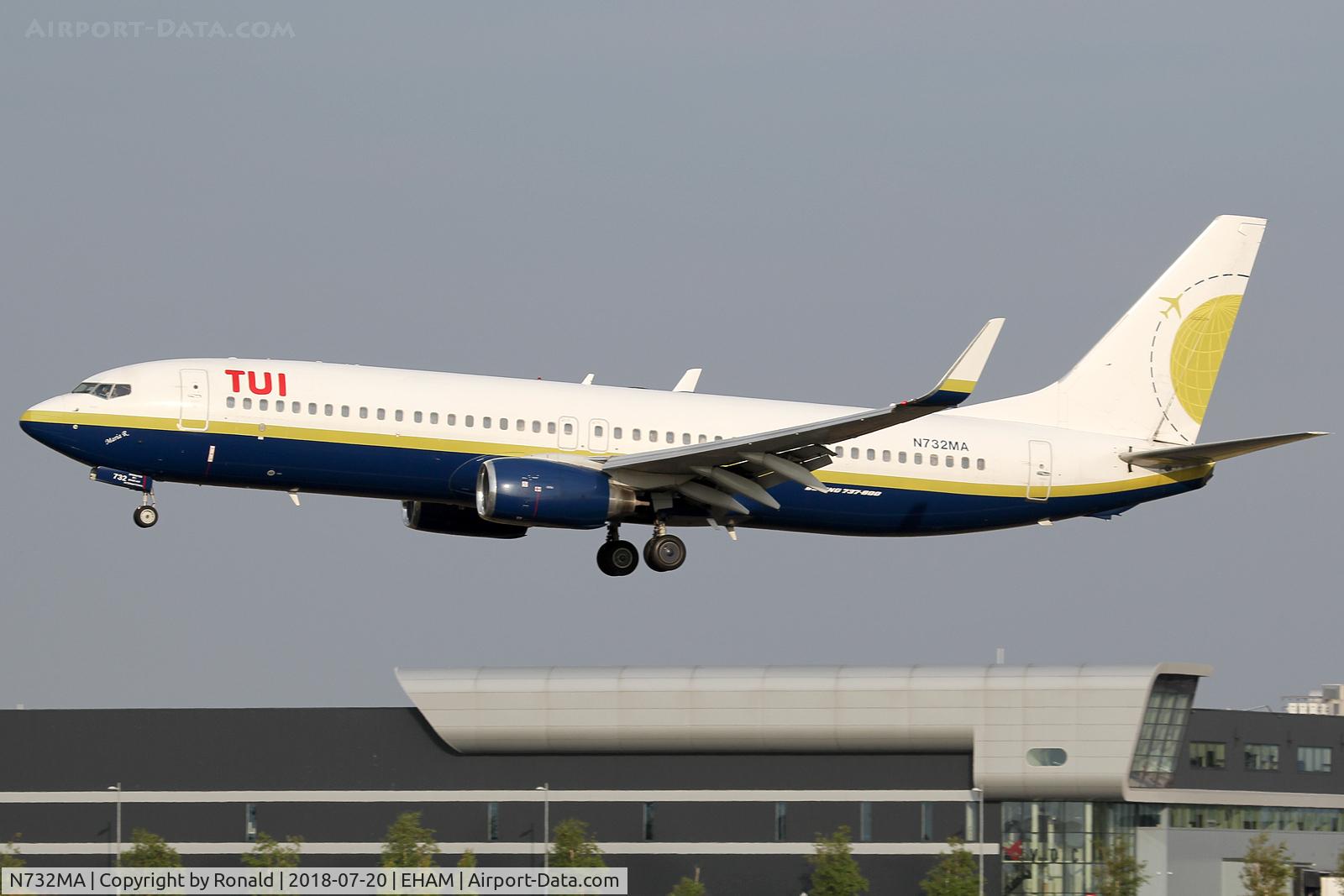 N732MA, 2001 Boeing 737-81Q C/N 30618, at spl