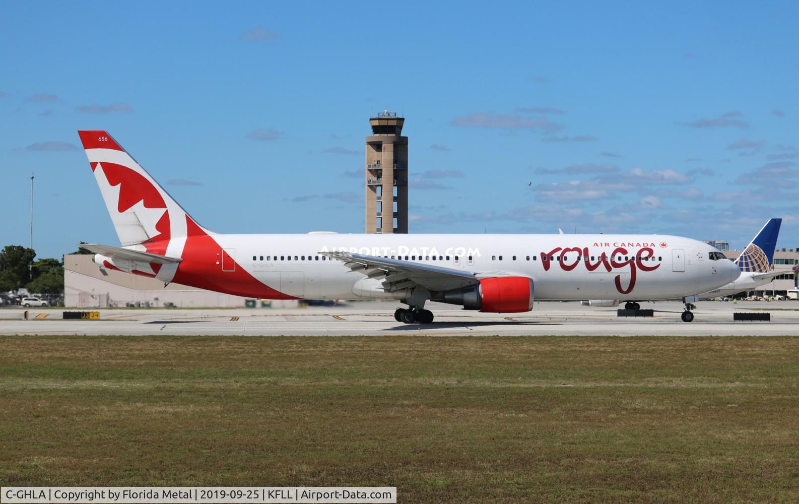 C-GHLA, 1992 Boeing 767-35H C/N 26387, Rouge 763 zx
