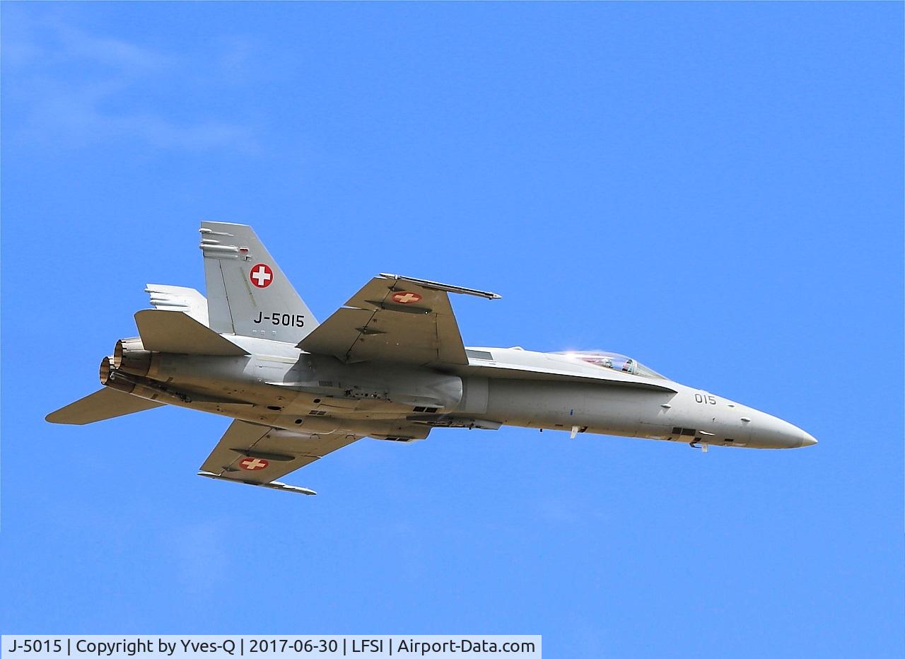 J-5015, McDonnell Douglas F/A-18C Hornet C/N 1361/SFC015, McDonnell Douglas FA-18C Hornet, On display, St Dizier-Robinson Air Base 113 (LFSI)