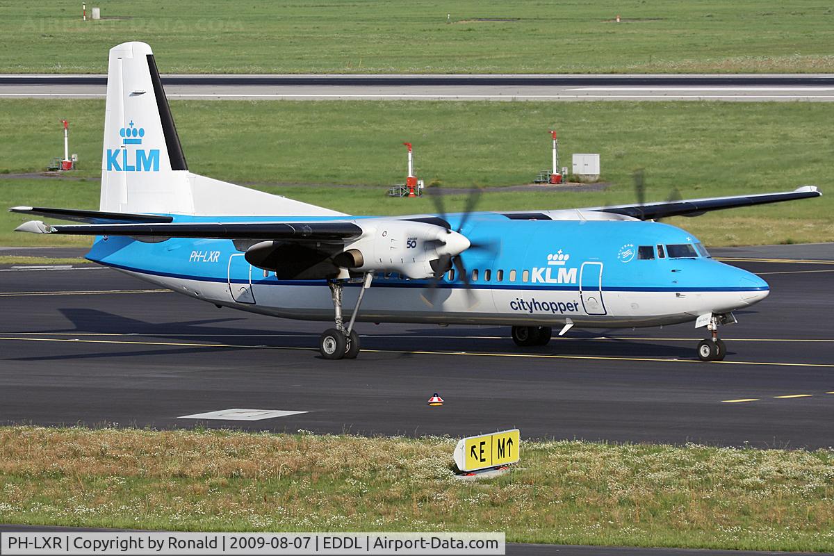 PH-LXR, 1993 Fokker 50 C/N 20277, at dus