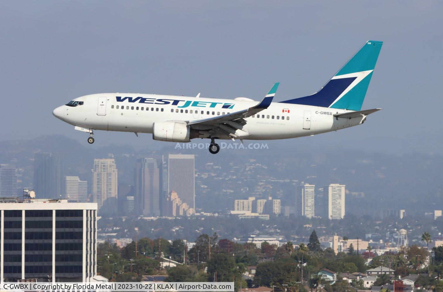 C-GWBX, 2005 Boeing 737-7CT C/N 34156, WJA 737 zx YEG-LAX