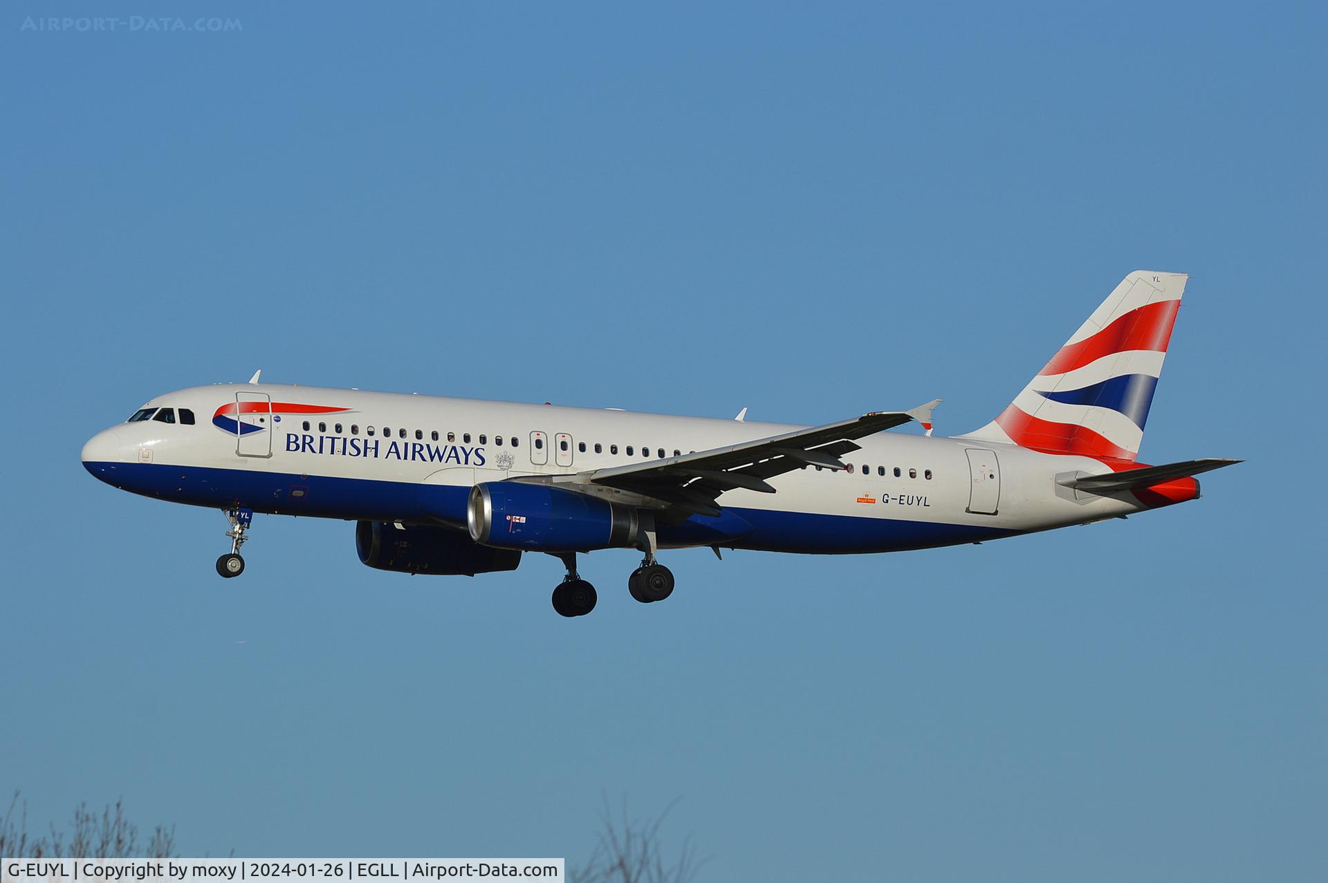 G-EUYL, 2011 Airbus A320-232 C/N 4725, Airbus A320-232 landing London Heathrow.