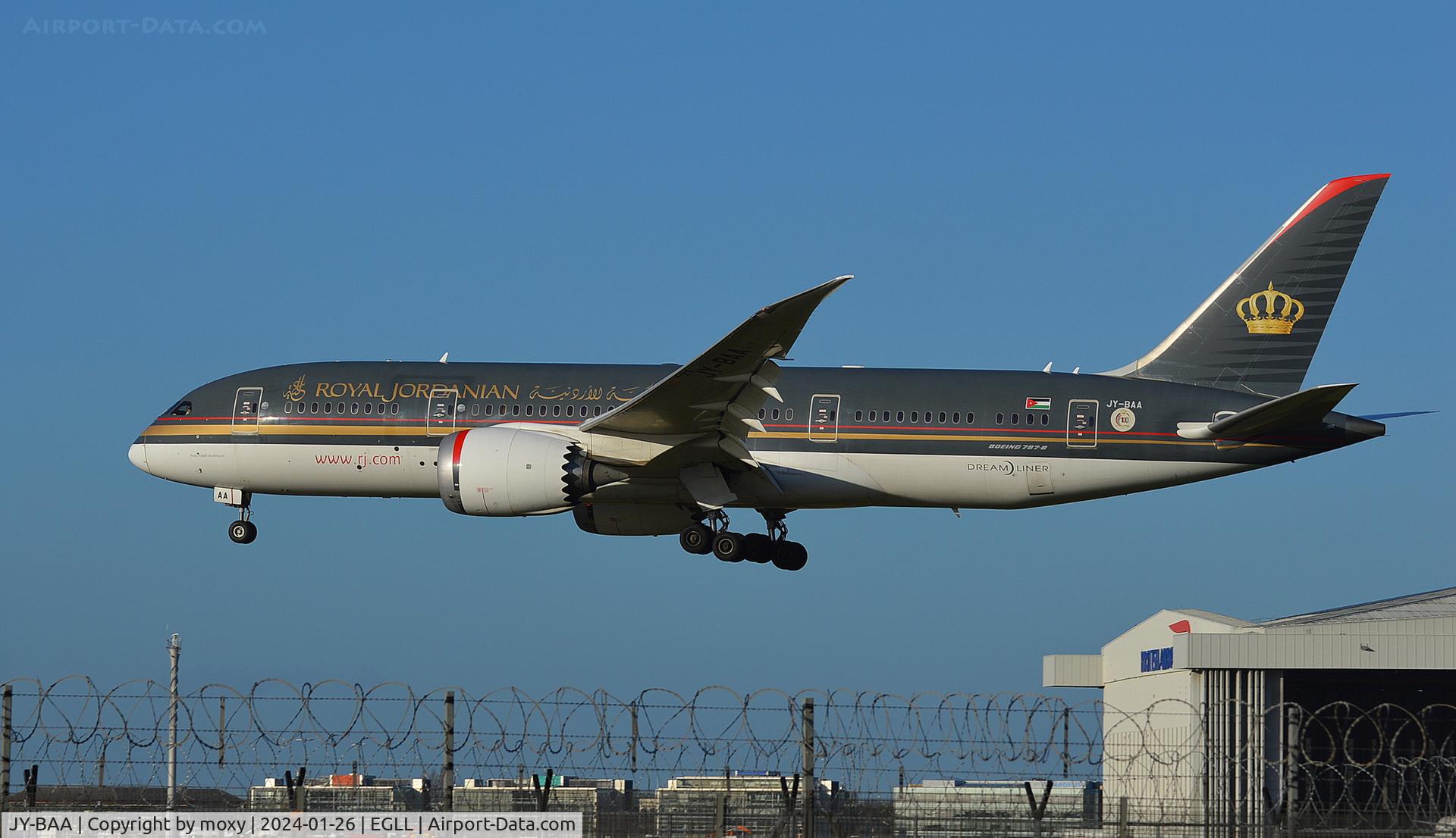 JY-BAA, 2014 Boeing 787-8 Dreamliner C/N 37983, Boeing 787-8 landing London Heathrow.