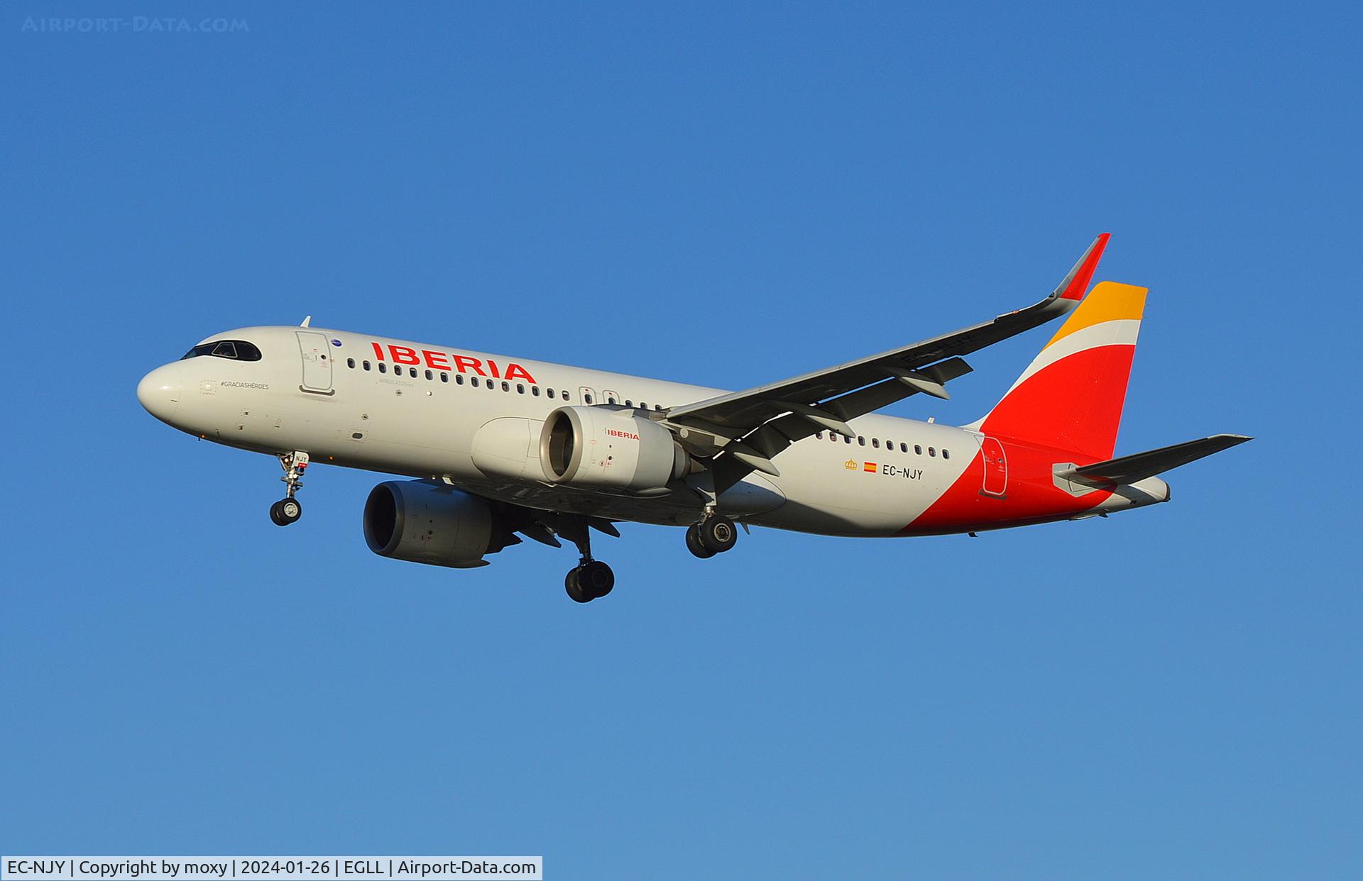 EC-NJY, 2020 Airbus A320-251N C/N 10135, Airbus A320-251N landing London Heathrow.