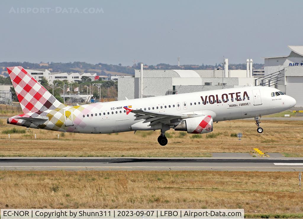 EC-NOR, 2009 Airbus A320-216 C/N 3963, Landng rwy 14R