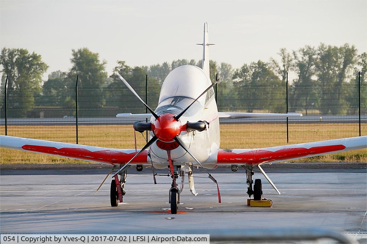 054, Pilatus PC-9M C/N 617, Pilatus PC-9M, Croatian Air Force aerobatic team, Flight line, St Dizier-Robinson Air Base 113 (LFSI)