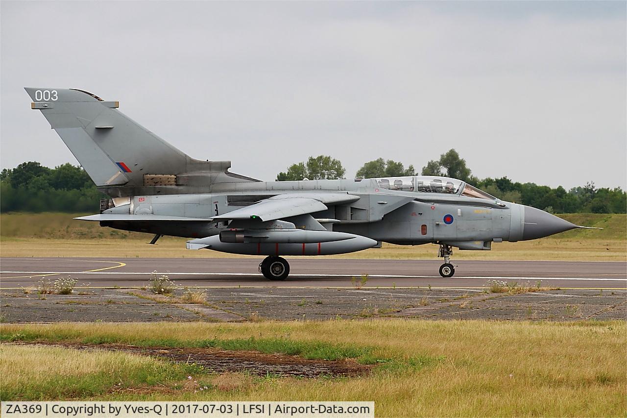ZA369, 1982 Panavia Tornado GR.4A C/N 166/BS051/3083, Panavia Tornado GR.4A, Taxiing to holding point rwy 29, St Dizier-Robinson Air Base 113 (LFSI)