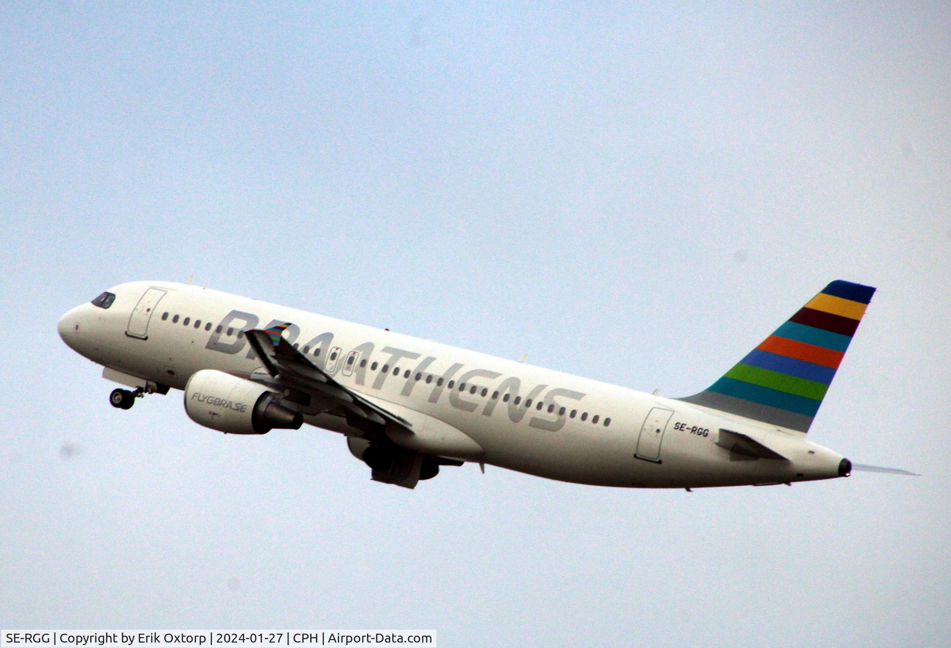 SE-RGG, 2007 Airbus A320-214 C/N 3312, SE-RGG taking off rw 22R