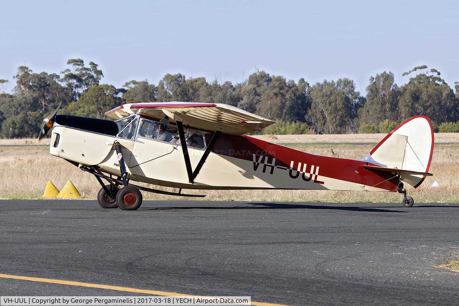 VH-UUL, 1935 De Havilland DH.85 Leopard Moth C/N 7111, Antique Aeroplane Assn of Australia National Fly-in.