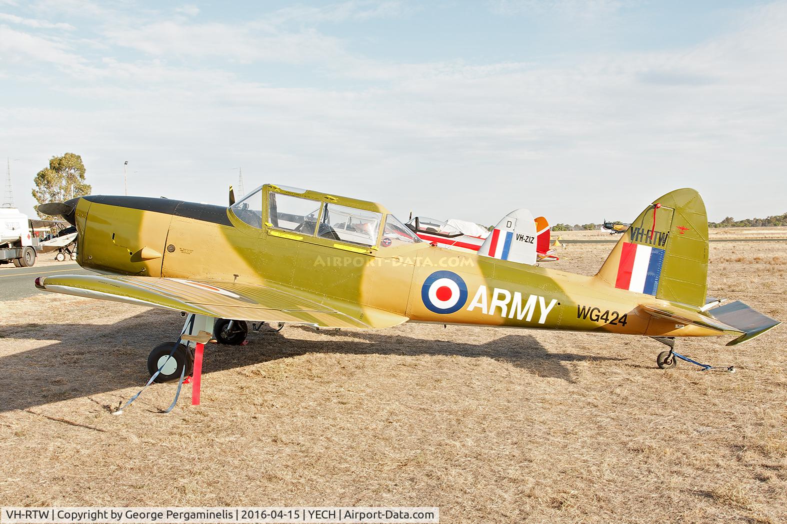 VH-RTW, 1951 De Havilland DHC-1 Chipmunk T.10 C/N C1/0498-DHB.f366, Antique Aeroplane Assn of Australia National Fly-in.