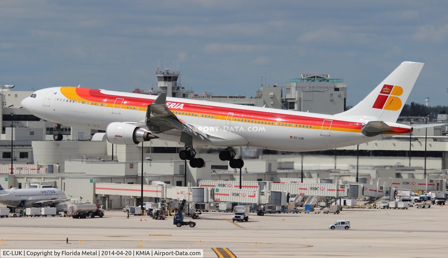EC-LUK, 2012 Airbus A330-302 C/N 1385, MIA zx