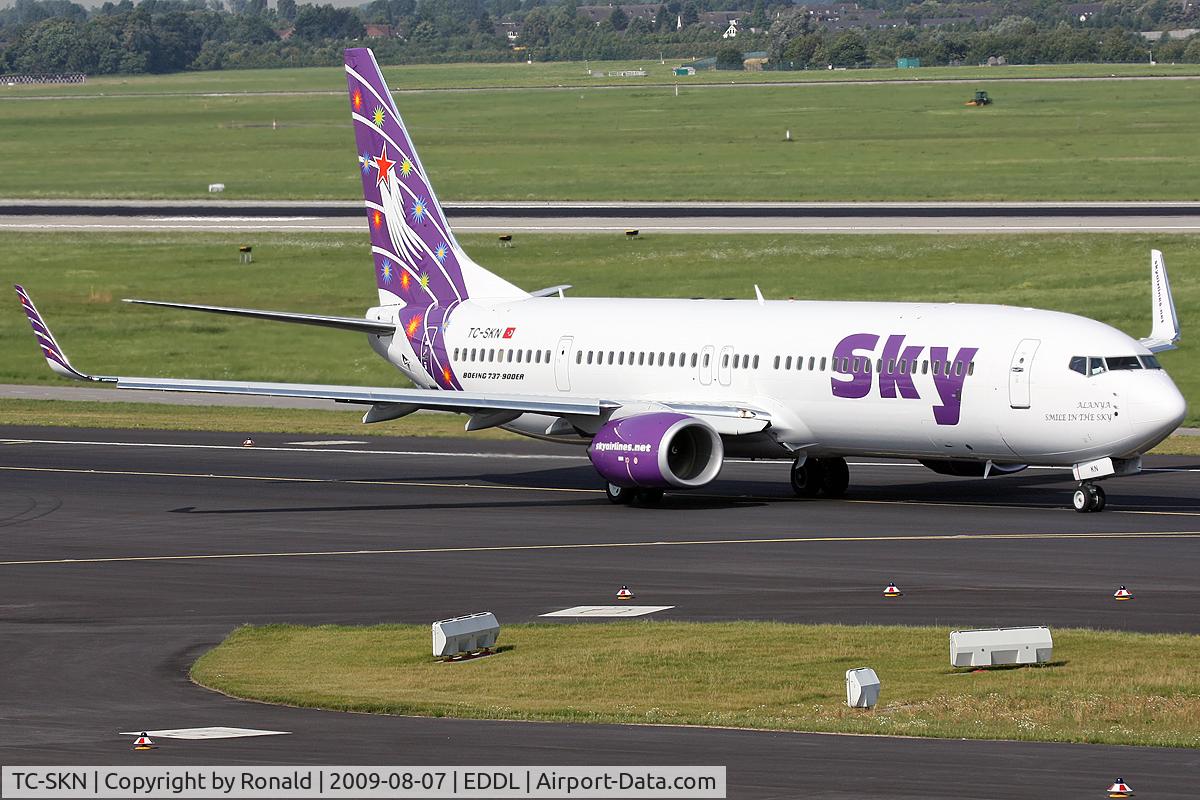 TC-SKN, 2009 Boeing 737-94X/ER C/N 36086, at dus