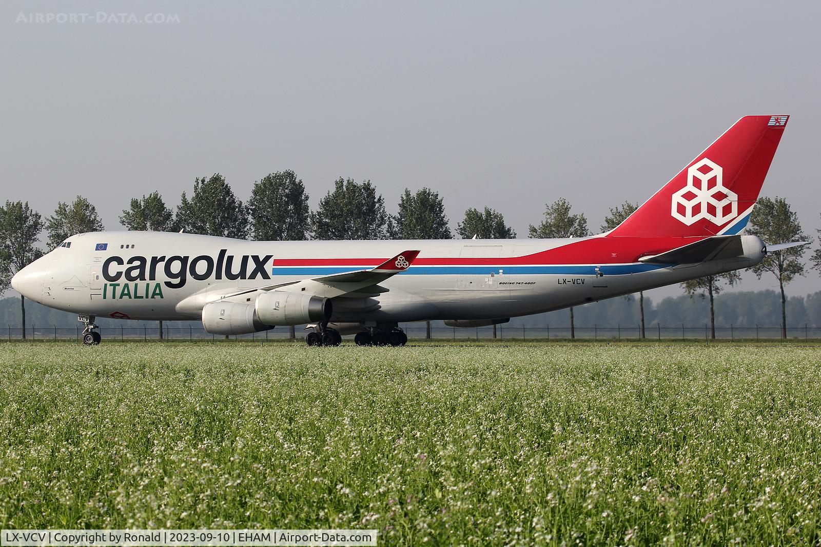 LX-VCV, 2005 Boeing 747-4R7F/SCD C/N 34235, at spl