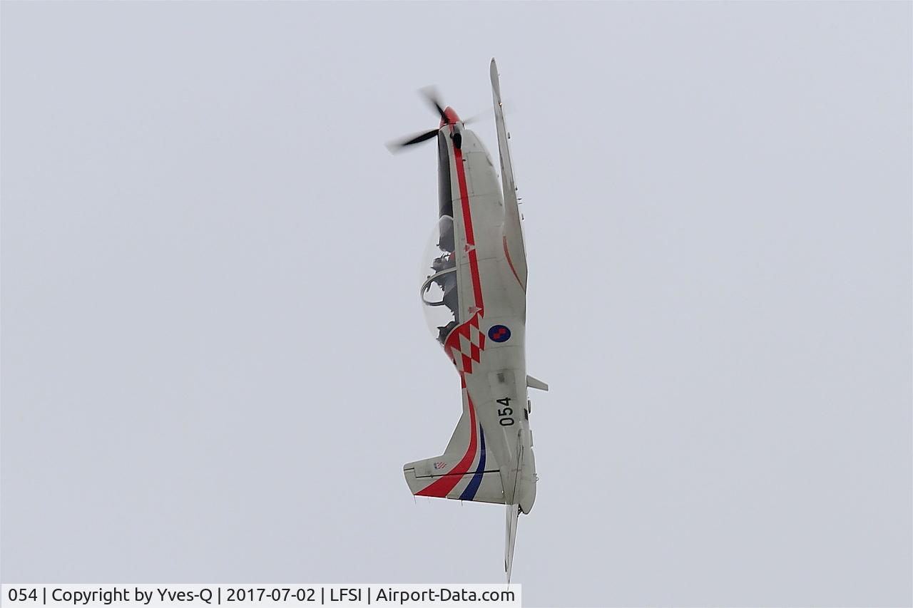 054, Pilatus PC-9M C/N 617, Pilatus PC-9M, Croatian Air Force aerobatic team, On display, St Dizier-Robinson Air Base 113 (LFSI)