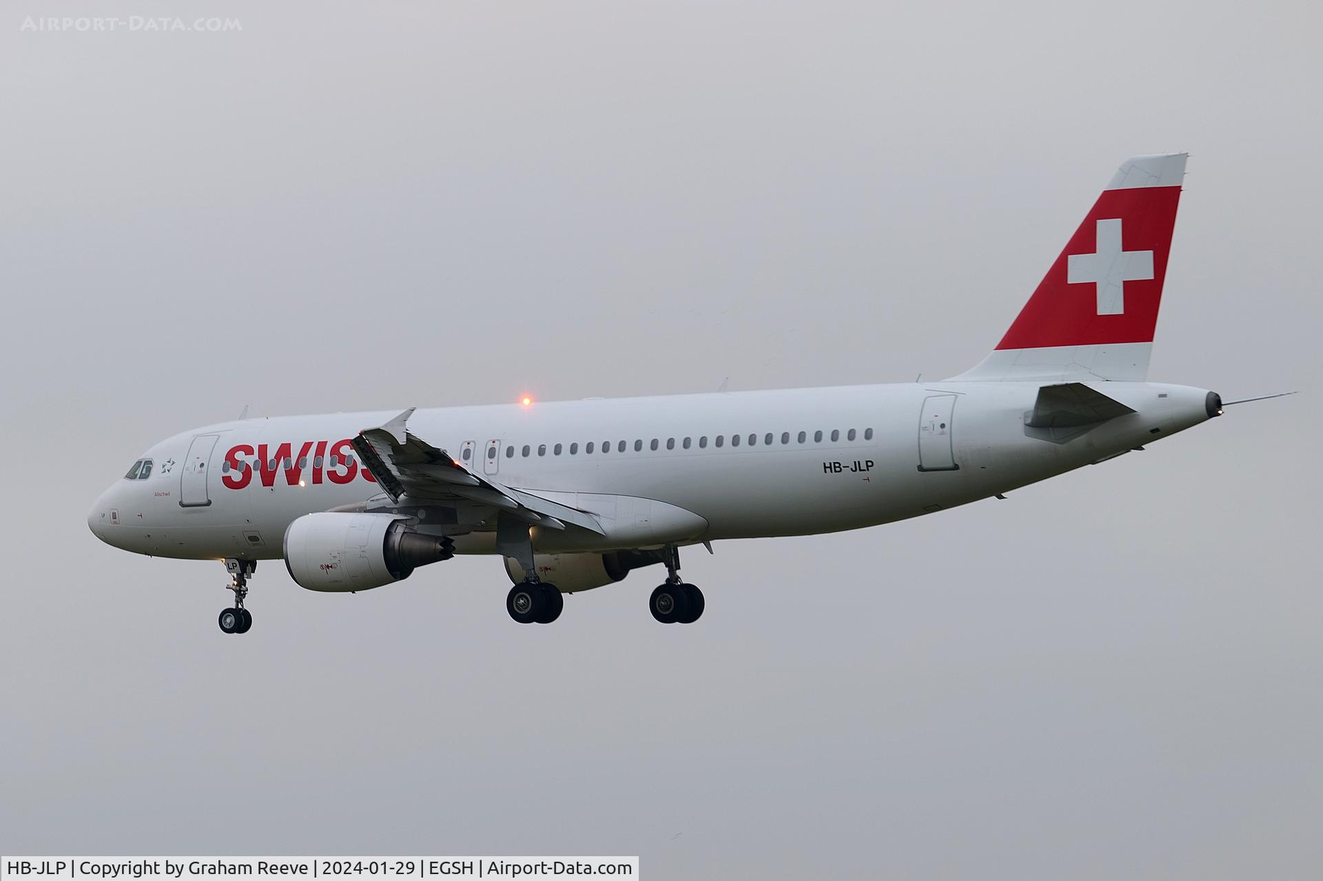 HB-JLP, 2011 Airbus A320-214 C/N 4618, Landing at Norwich.