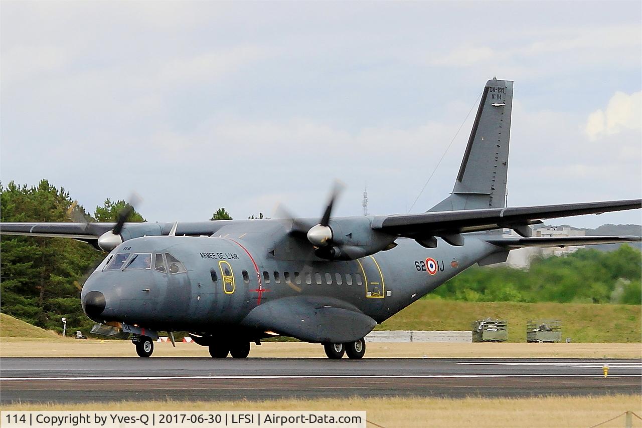 114, Airtech CN-235-200M C/N C114, Airtech CN-235-200M, Landing rwy 29, St Dizier-Robinson Air Base 113 (LFSI)