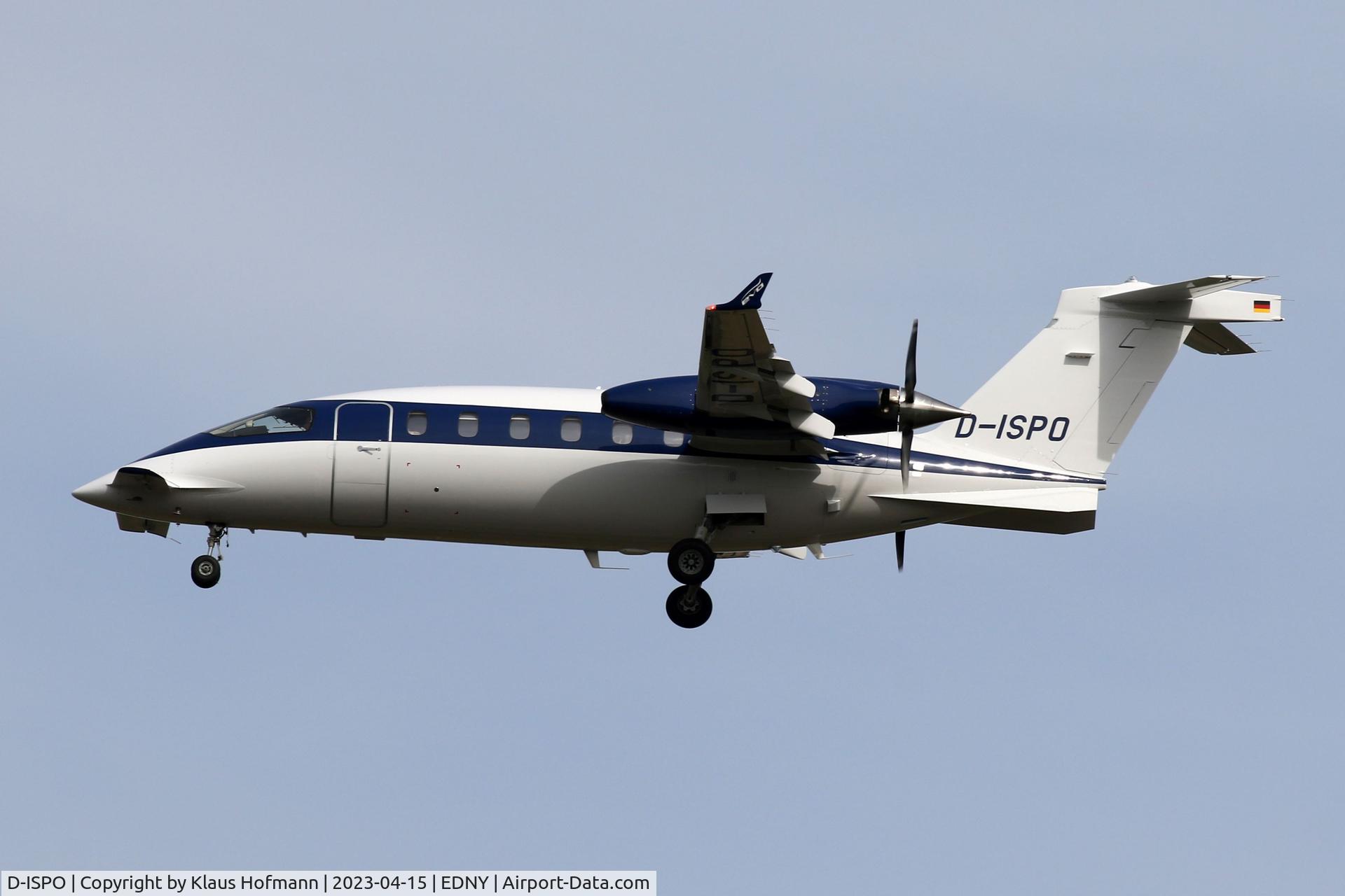 D-ISPO, Piaggio P-180 Avanti Evo C/N 3004, Final approch at EDNY