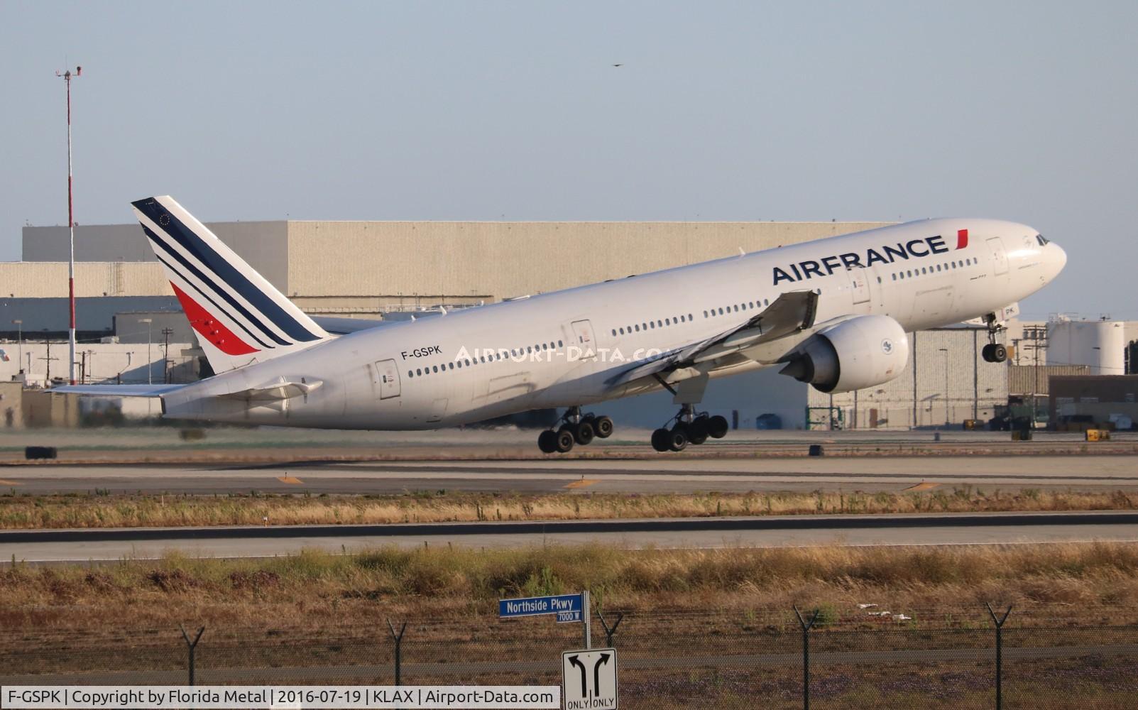 F-GSPK, 2000 Boeing 777-228/ER C/N 29010, AFR 772 zx