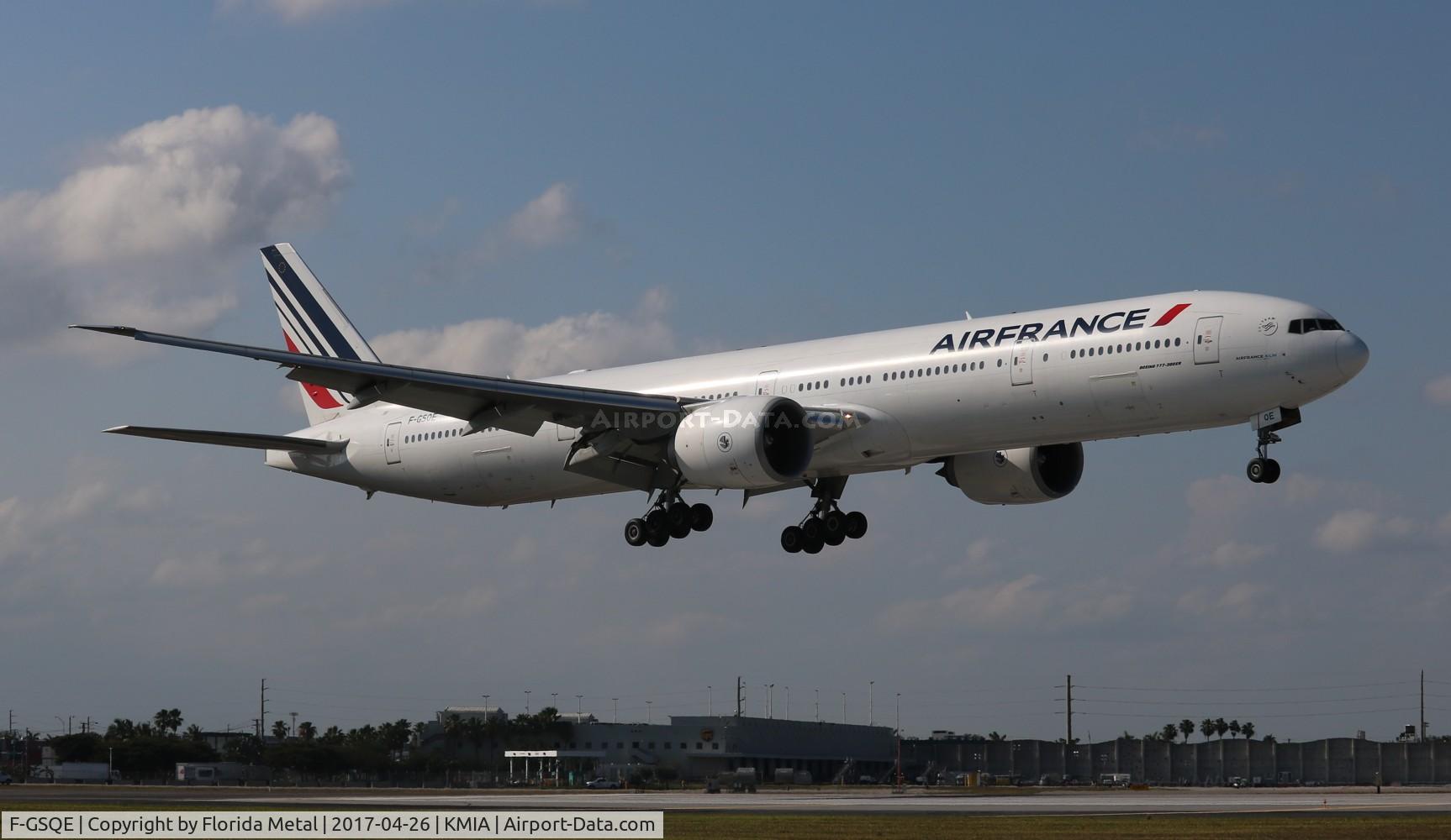 F-GSQE, 2004 Boeing 777-328/ER C/N 32851, AFR 773 zx