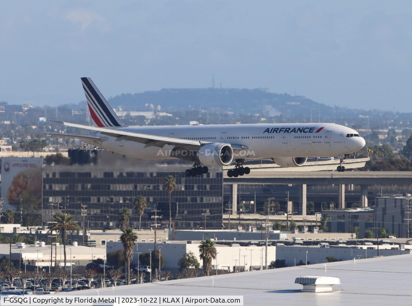 F-GSQG, 2004 Boeing 777-328/ER C/N 32850, AFR 773 zx CDG-LAX