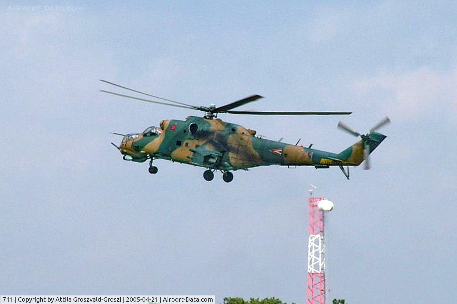 711, MIL Mi-24V C/N 220711, Jutas-Ujmajor. The Hungarian airforce is his practising base