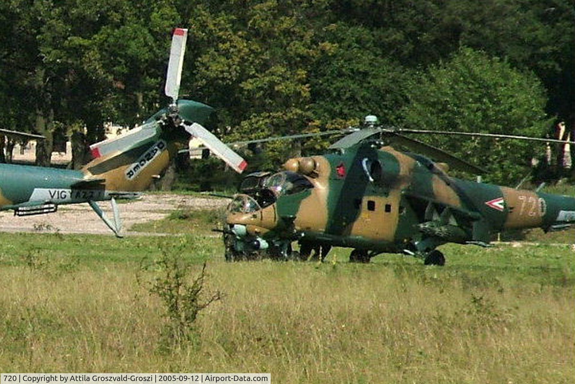 720, 1985 Mil Mi-24V Hind E C/N 220720, Jutas-Ujmajor. The Hungarian airforce is his practising base