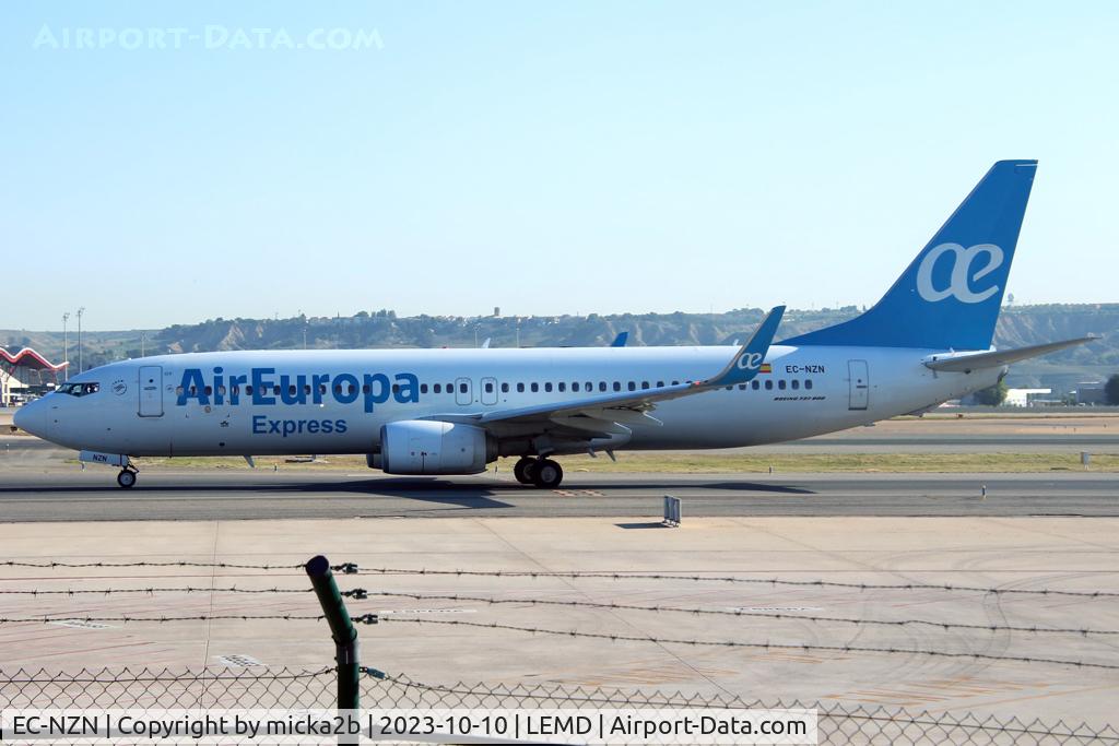 EC-NZN, 2013 Boeing 737-8KN C/N 40259, Taxiing