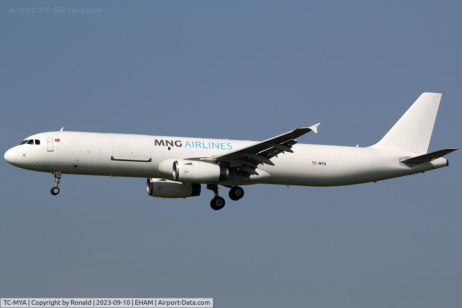 TC-MYA, Airbus A321-231P2F C/N 3369, at spl