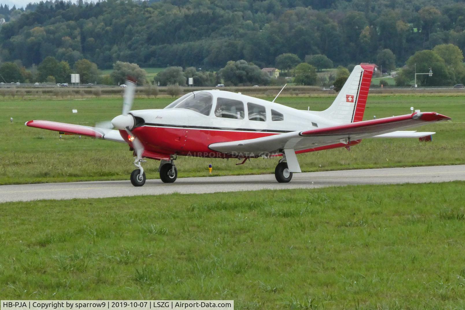 HB-PJA, 2002 Piper PA-28R-201 Cherokee Arrow III C/N 28-44089, Just landed rwy 25 at Grenchen