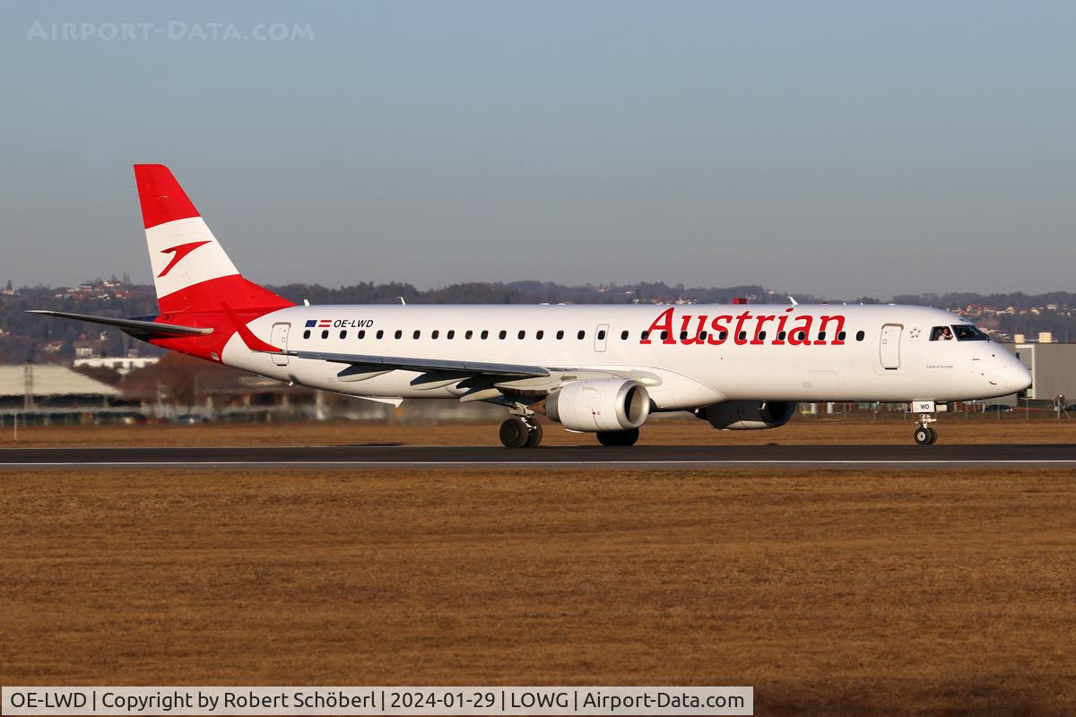 OE-LWD, 2011 Embraer 195LR (ERJ-190-200LR) C/N 19000411, OE-LWD @ LOWG 2024