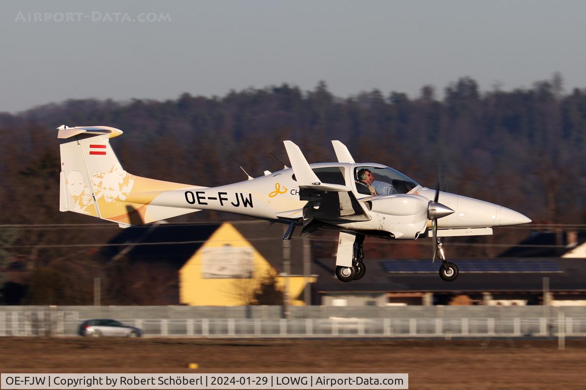 OE-FJW, Diamond DA-42M-NG Twin Star C/N 42.MN118, OE-FJW @ LOWG 2024