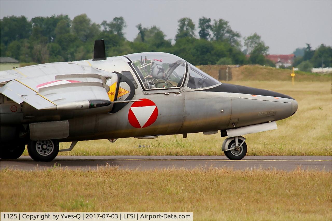 1125, Saab 105OE C/N 105425, Saab 105OE, Taxiing to holding point rwy 29, St Dizier-Robinson Air Base 113 (LFSI)