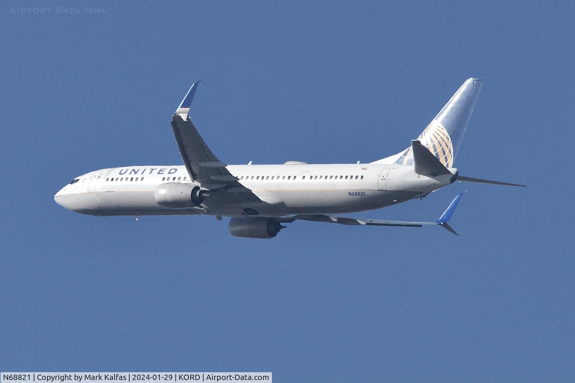 N68821, 2014 Boeing 737-924/ER C/N 43535, B739 United Airlines BOEING 737-924ER N68821 UAL1944 ORD-PHX