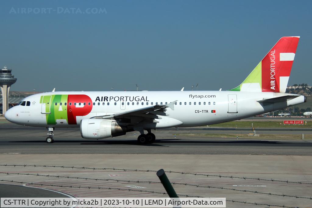 CS-TTR, 2002 Airbus A319-112 C/N 1756, Taxiing