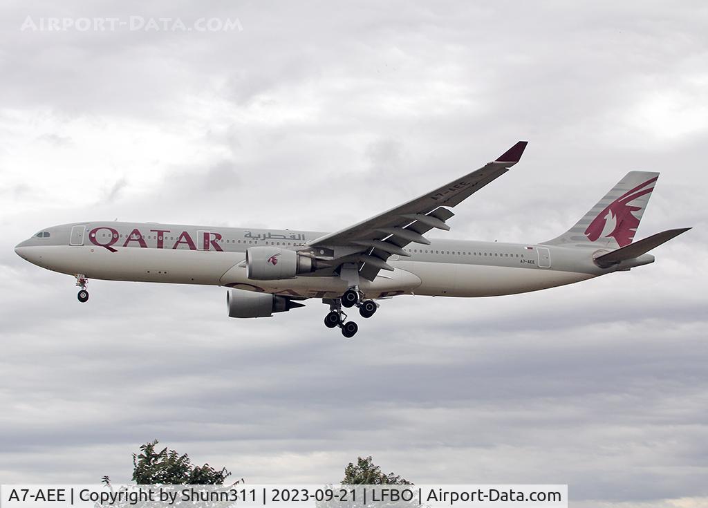 A7-AEE, 2005 Airbus A330-302 C/N 711, Landing rwy 32R
