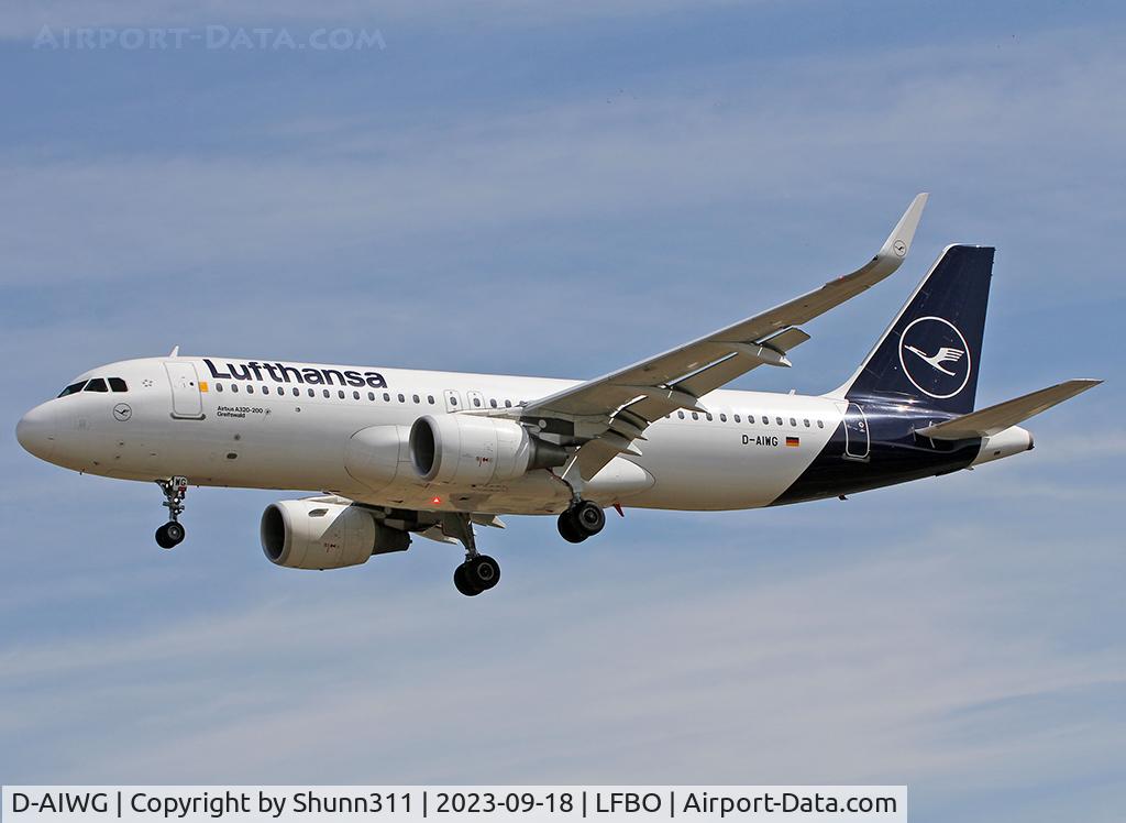 D-AIWG, 2019 Airbus A320-214 C/N 8902, Landing rwy 32R