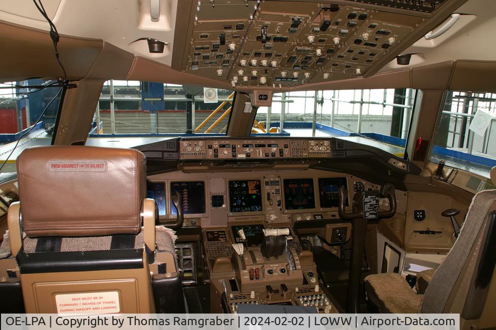OE-LPA, 1997 Boeing 777-2Z9/ER C/N 28698, Austrian Airlines Boeing 777-200(ER)