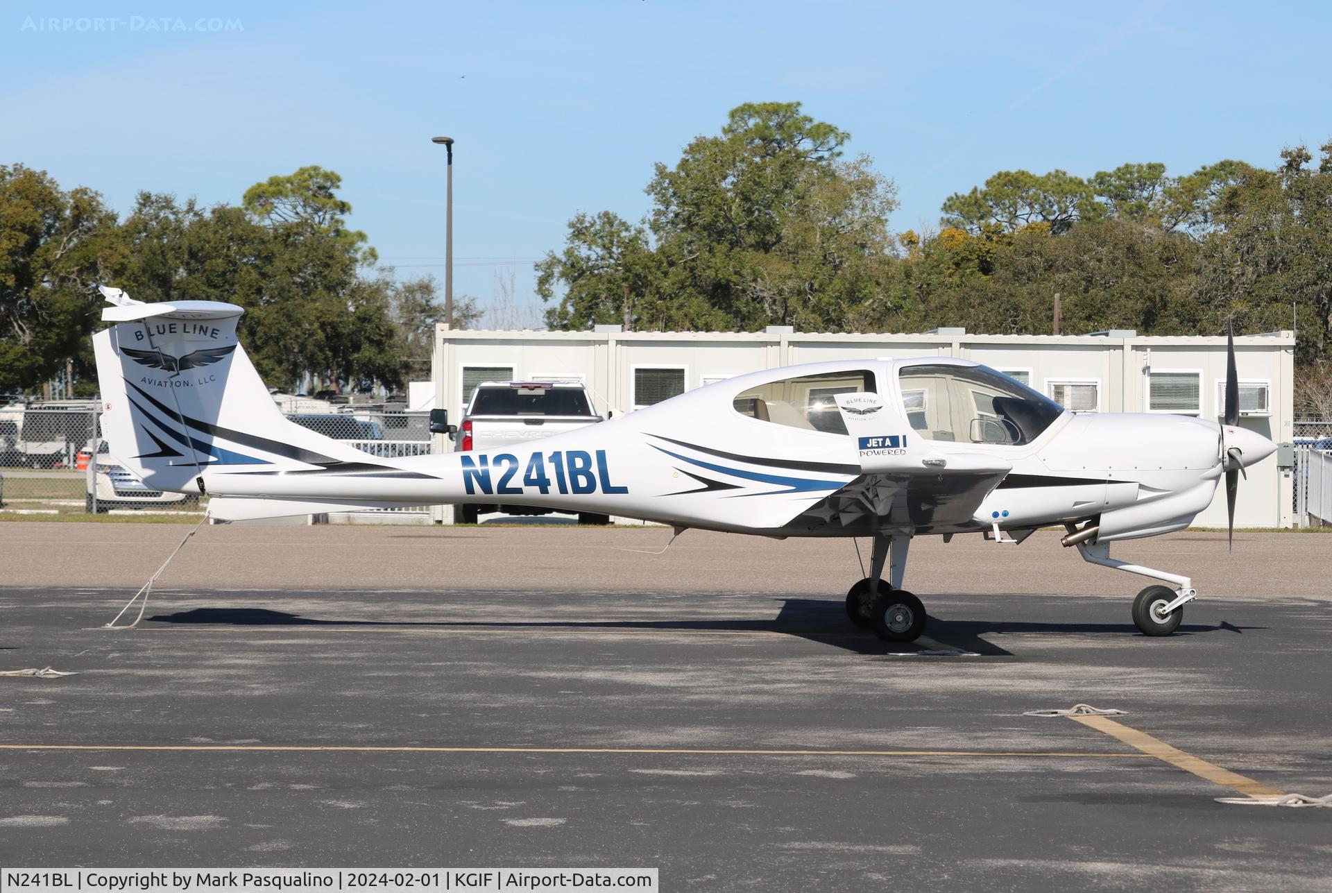 N241BL, 2022 Diamond DA 40 NG C/N 40.NC201, Diamond DA 40 NG