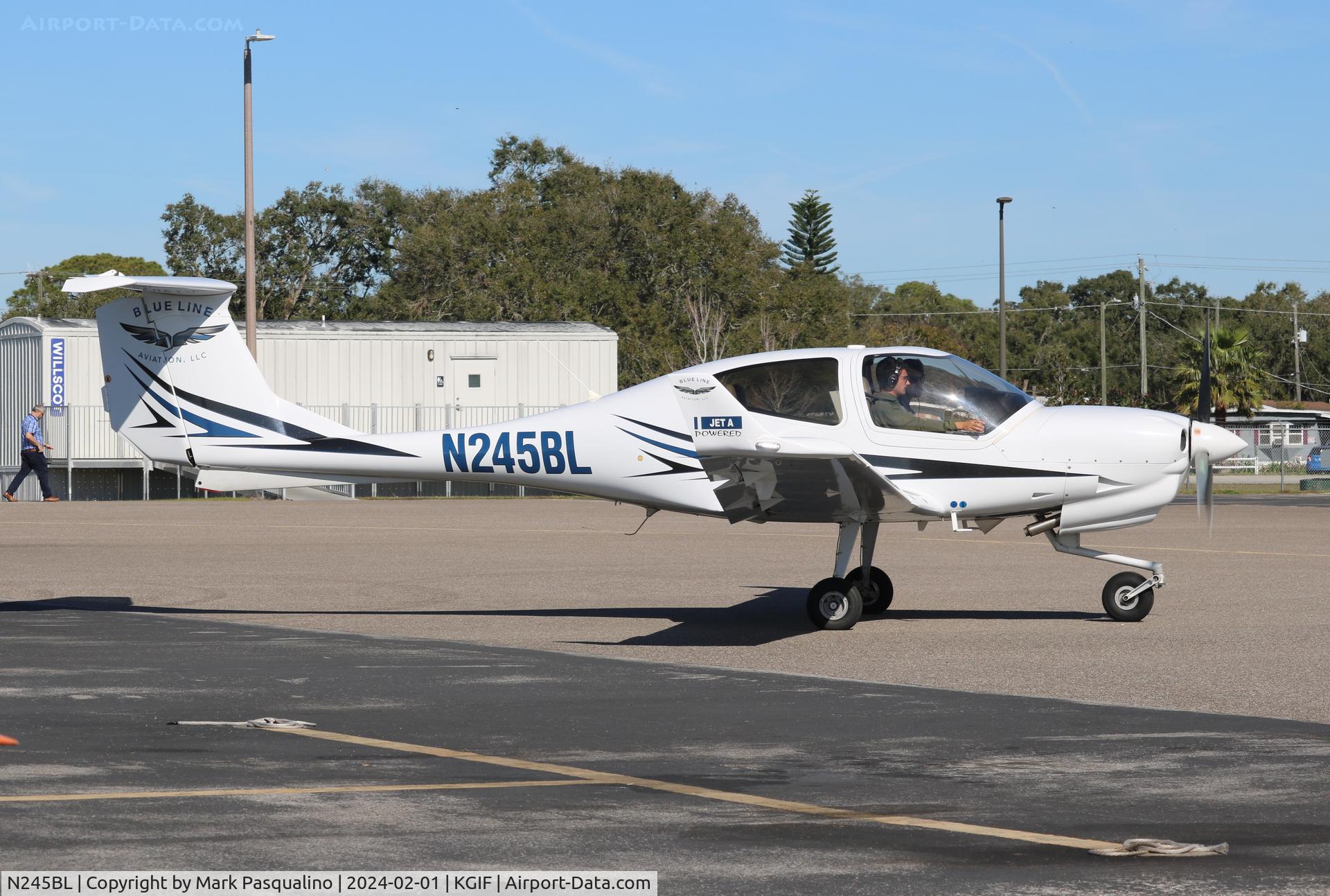 N245BL, 2021 Diamond DA 40 NG C/N 40.NC159, Diamond DA 40 NG