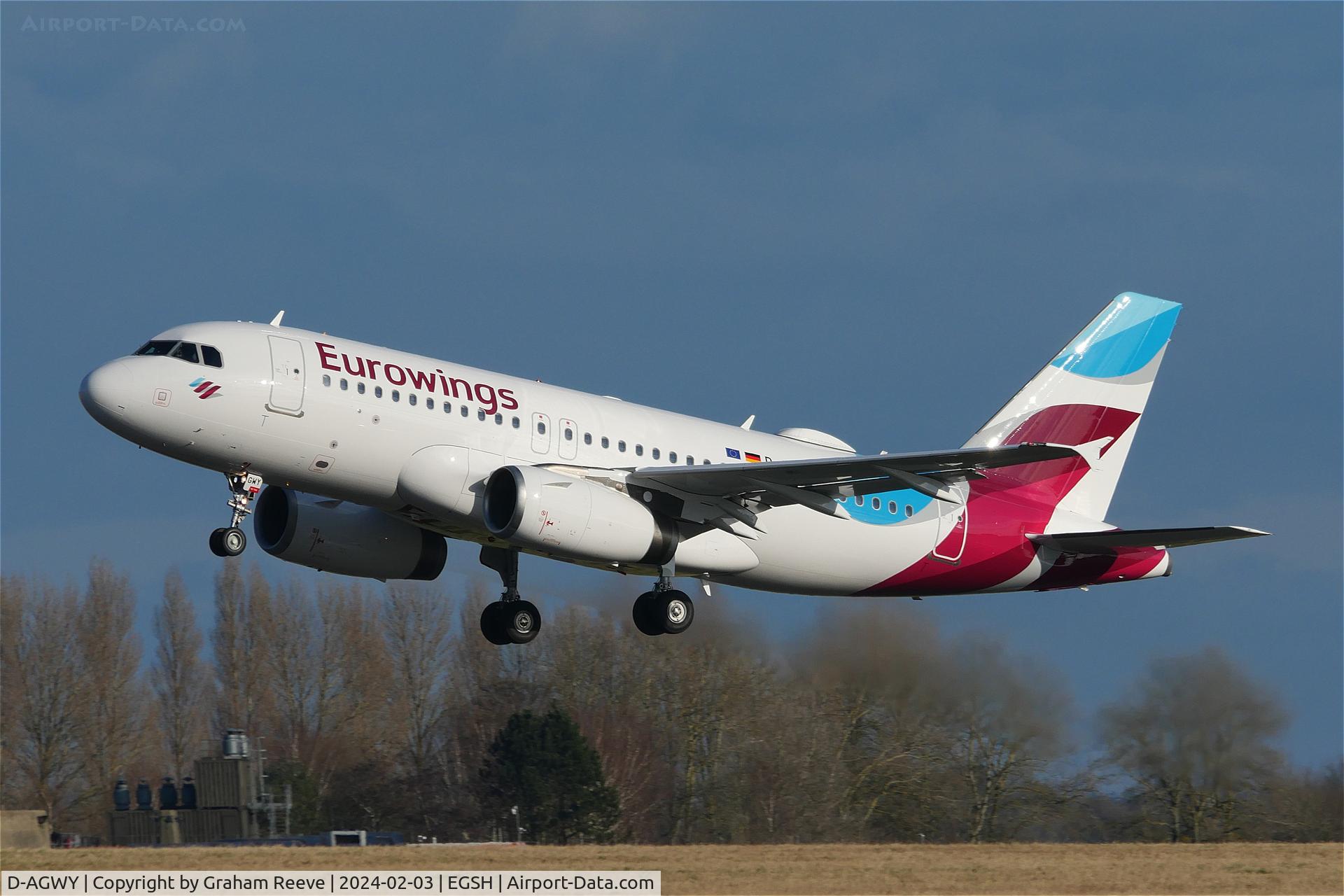 D-AGWY, 2013 Airbus A319-132 C/N 5941, Departing from Norwich.