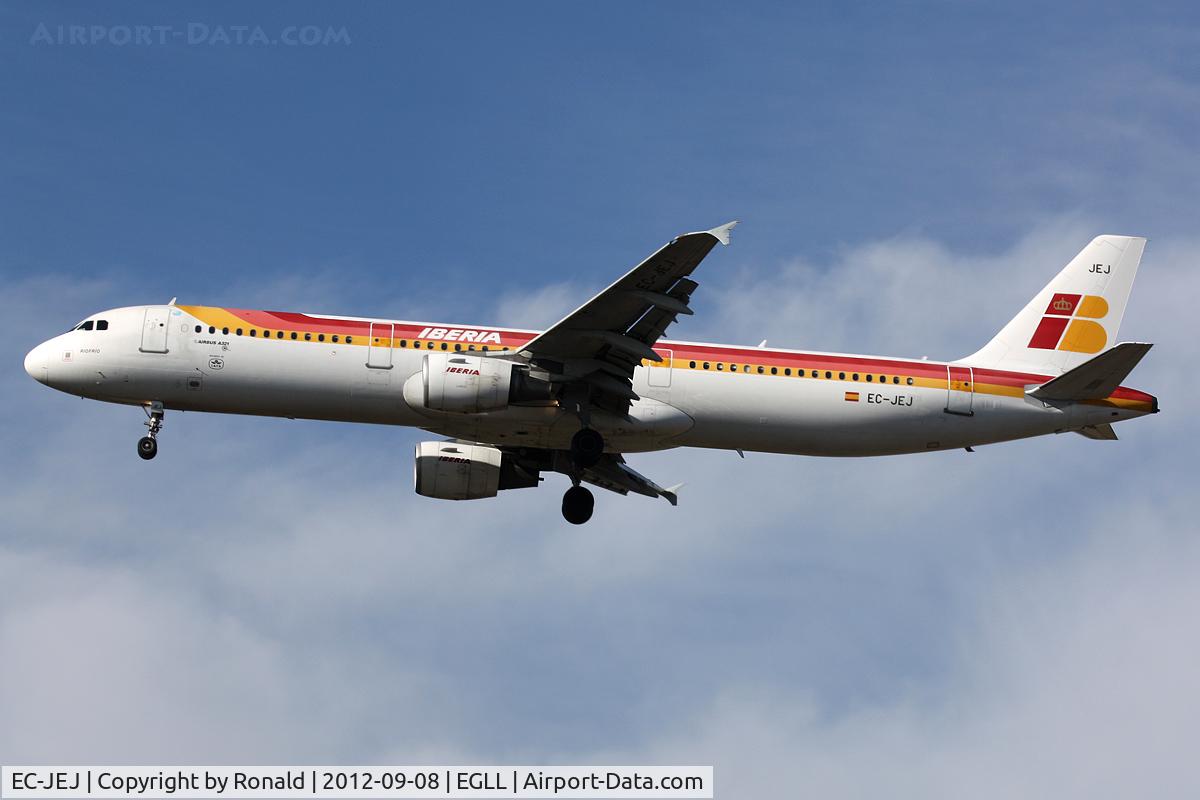 EC-JEJ, 2005 Airbus A321-211 C/N 2381, at lhr