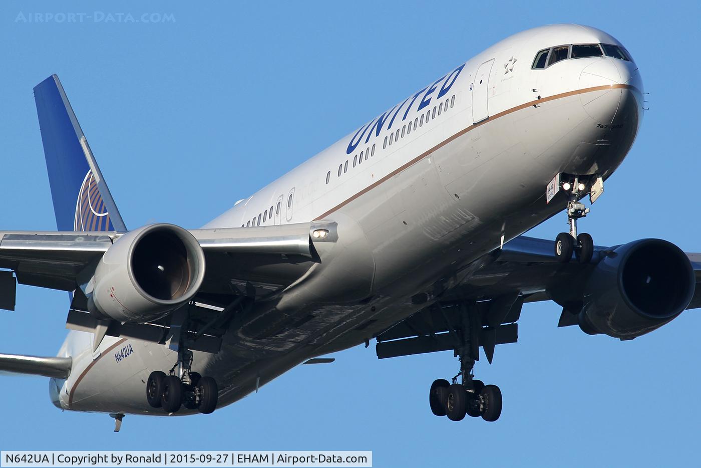 N642UA, 1991 Boeing 767-322 C/N 25092, at spl