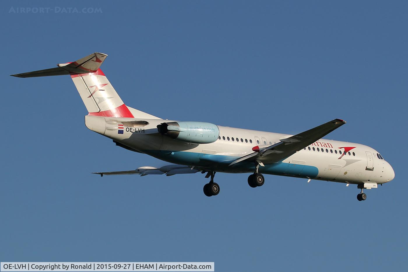 OE-LVH, 1993 Fokker 100 (F-28-0100) C/N 11456, at spl